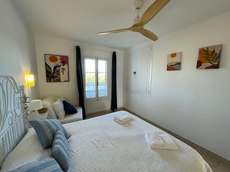 Algaiarens Apto Con Piscina Y Junto A La Playa Cala'N Blanes  Bagian luar foto
