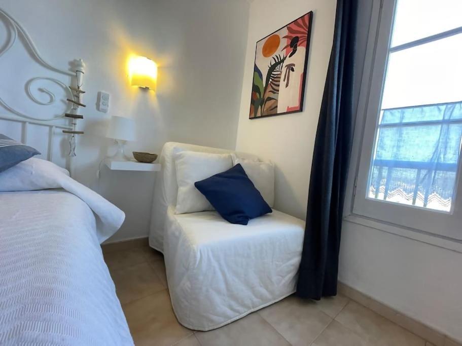 Algaiarens Apto Con Piscina Y Junto A La Playa Cala'N Blanes  Bagian luar foto