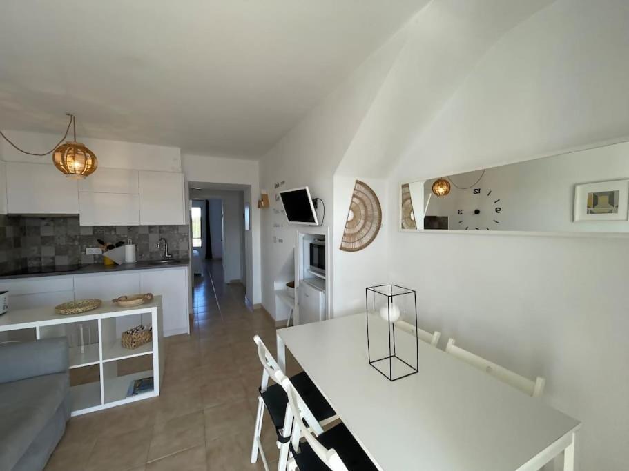 Algaiarens Apto Con Piscina Y Junto A La Playa Cala'N Blanes  Bagian luar foto